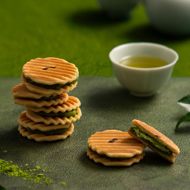 京都名菓子店【鼓月】姬千壽仙貝二段箱（有機抹茶/糖霜奶油）