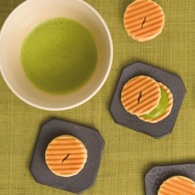 京都名菓子店【鼓月】姬千壽仙貝二段箱（有機抹茶/糖霜奶油）